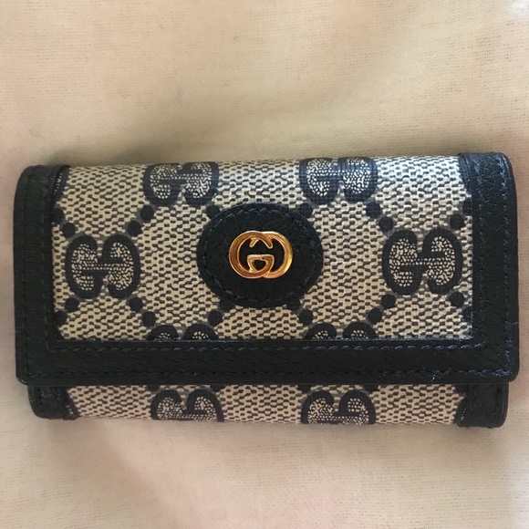 Gucci Vintage GG Signature Leather 4 Key Holser - Picture 1 of 8